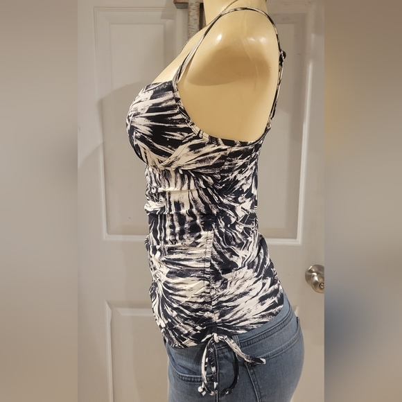 Love Your Assets womens swim top size small - Picture 3 of 6